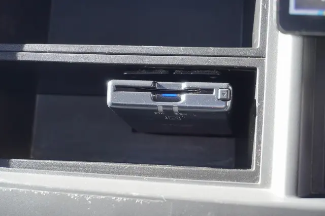 いすゞ エルフ SKG-NPR85YN(2WD)の写真35