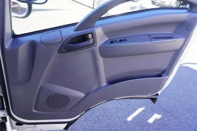 いすゞ エルフ SKG-NPR85YN(2WD)の写真38