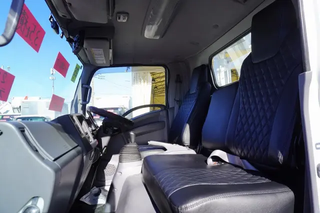 いすゞ エルフ SKG-NPR85YN(2WD)の写真42