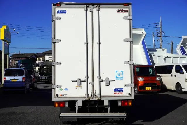 いすゞ エルフ TRG-NLR85AN(2WD)の写真4