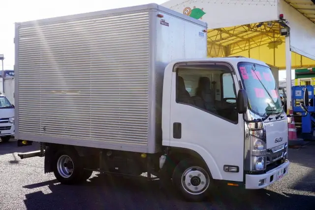 いすゞ エルフ TRG-NLR85AN(2WD)の写真6