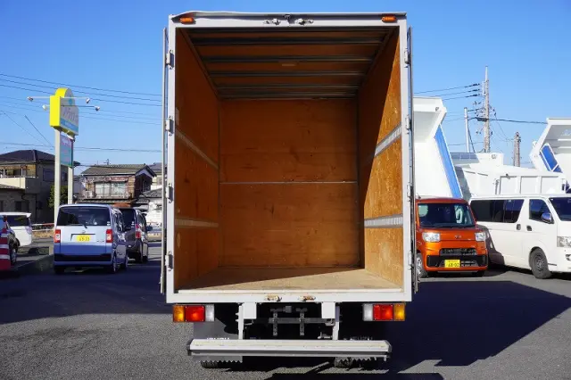 いすゞ エルフ TRG-NLR85AN(2WD)の写真18