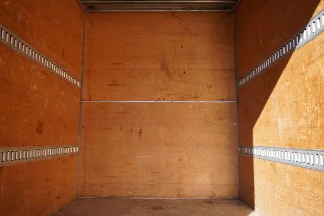 いすゞ エルフ TRG-NLR85AN(2WD)の写真22