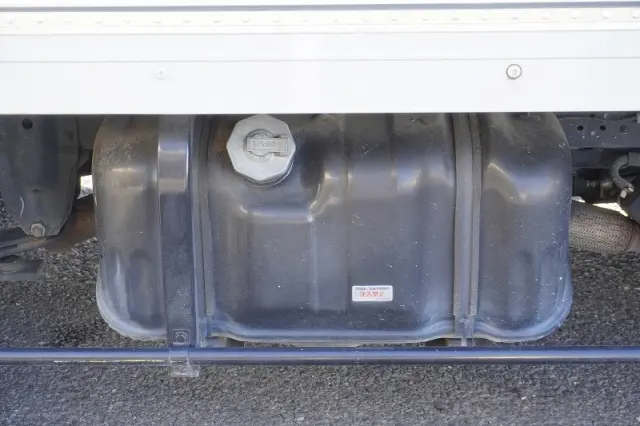 いすゞ エルフ TRG-NLR85AN(2WD)の写真26