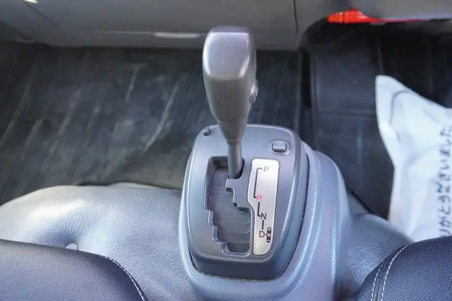 いすゞ エルフ TRG-NLR85AN(2WD)の写真28