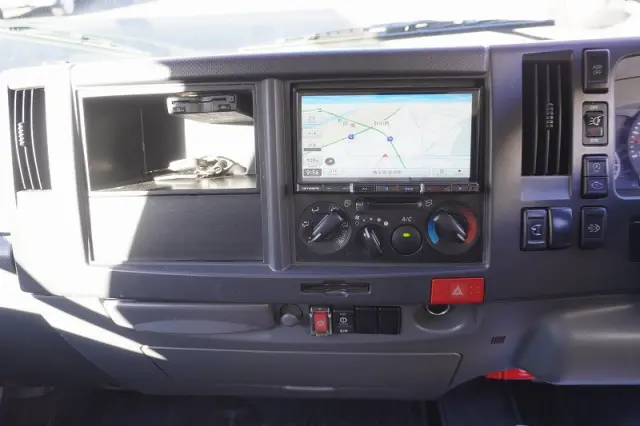 いすゞ エルフ TRG-NLR85AN(2WD)の写真29