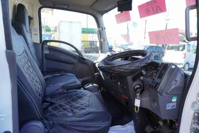 いすゞ エルフ TRG-NLR85AN(2WD)の写真35