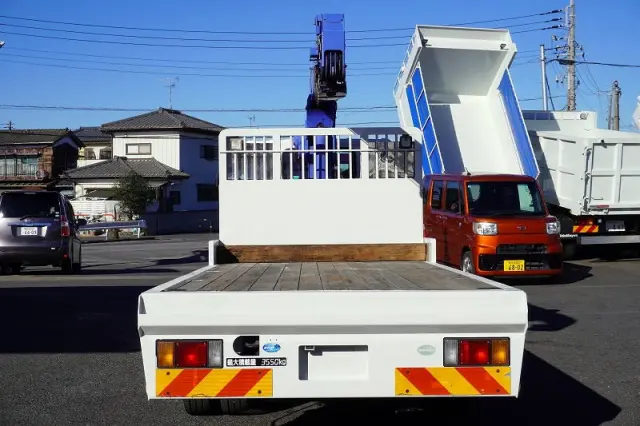 いすゞ エルフ SKG-NKR85YN(2WD)の写真4