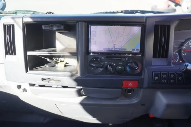 いすゞ エルフ SKG-NKR85YN(2WD)の写真42