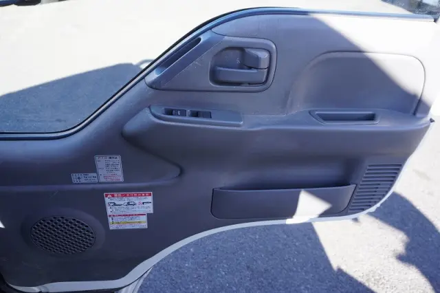 いすゞ エルフ SKG-NKR85YN(2WD)の写真46