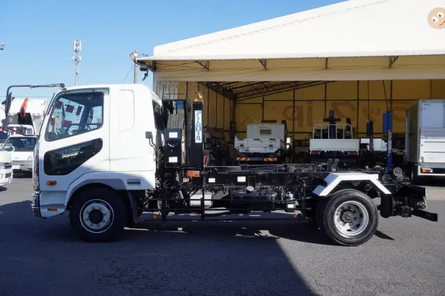 三菱 ファイター 2KG-FK62FZ(2WD)の写真3