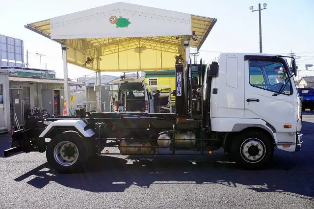 三菱 ファイター 2KG-FK62FZ(2WD)の写真5