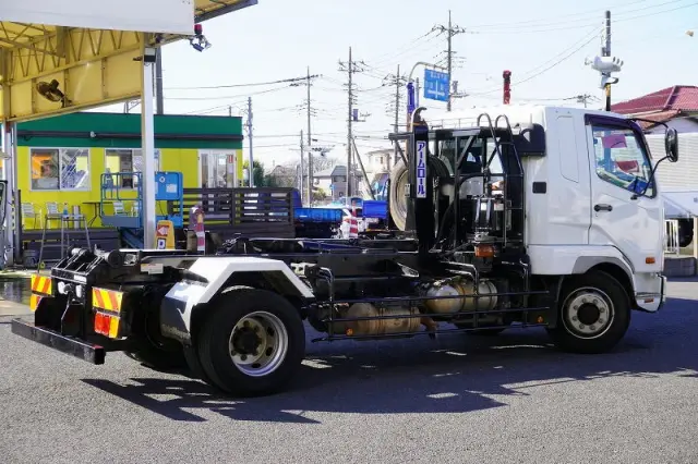 三菱 ファイター 2KG-FK62FZ(2WD)の写真8