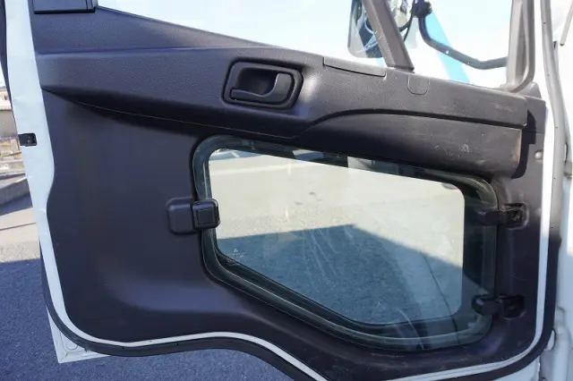 三菱 ファイター 2KG-FK62FZ(2WD)の写真36