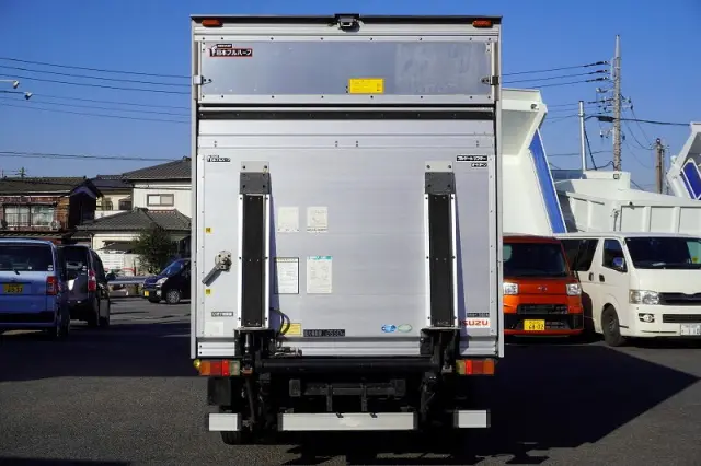 いすゞ エルフ TKG-NMR85AN(2WD)の写真4