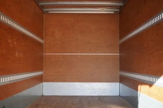 いすゞ エルフ TKG-NMR85AN(2WD)の写真22