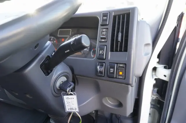 いすゞ エルフ TKG-NMR85AN(2WD)の写真37