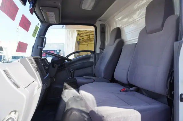 いすゞ エルフ TKG-NMR85AN(2WD)の写真42