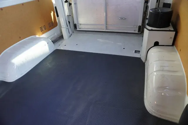 トヨタ ハイエースバン 3BF-TRH200K(2WD)の写真25