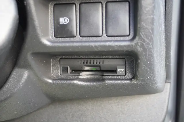 トヨタ ハイエースバン 3BF-TRH200K(2WD)の写真34