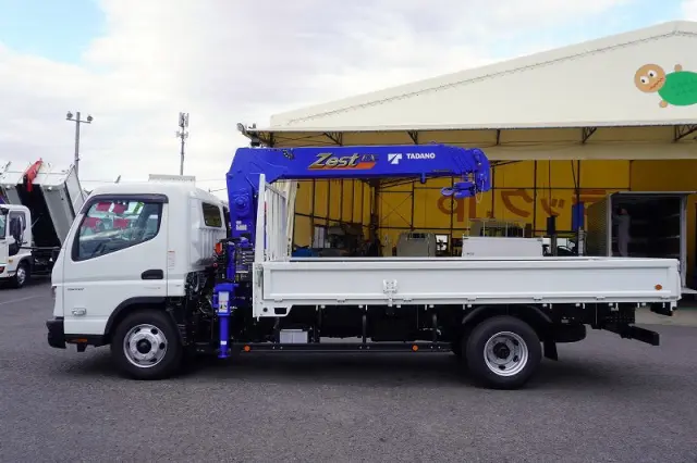 三菱 キャンター 2PG-FEB90(2WD)の写真3