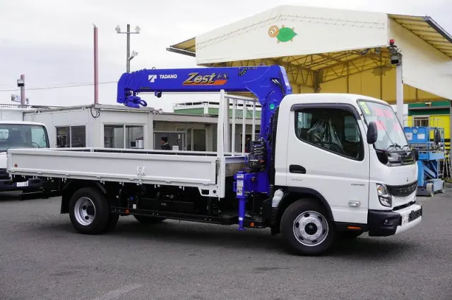 三菱 キャンター 2PG-FEB90(2WD)の写真6