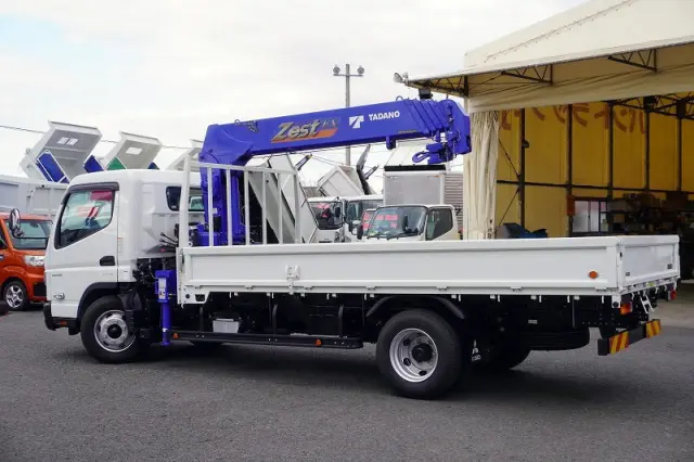 三菱 キャンター 2PG-FEB90(2WD)の写真7