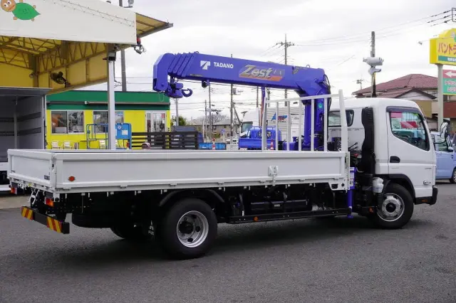 三菱 キャンター 2PG-FEB90(2WD)の写真8