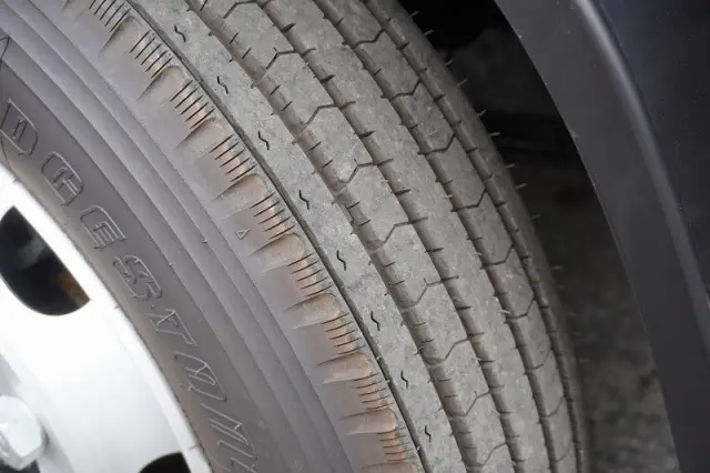 三菱 キャンター 2PG-FEB90(2WD)の写真9