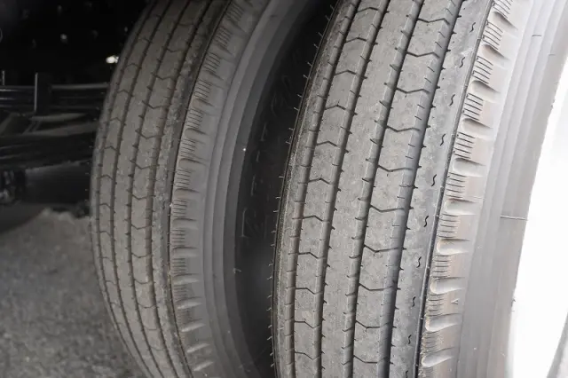 三菱 キャンター 2PG-FEB90(2WD)の写真10