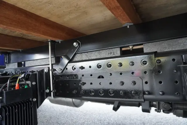 三菱 キャンター 2PG-FEB90(2WD)の写真12