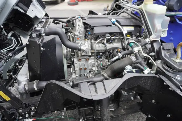 三菱 キャンター 2PG-FEB90(2WD)の写真13