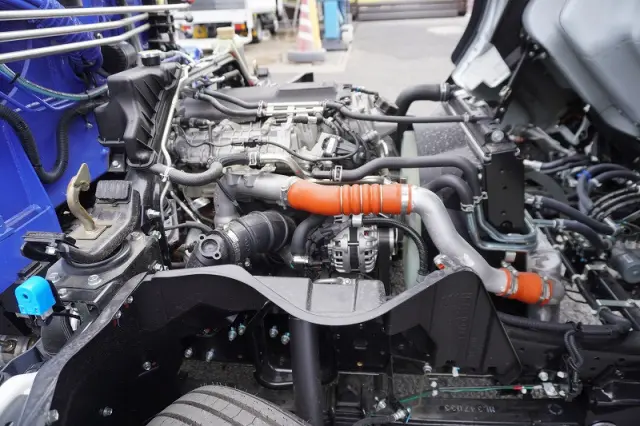 三菱 キャンター 2PG-FEB90(2WD)の写真14