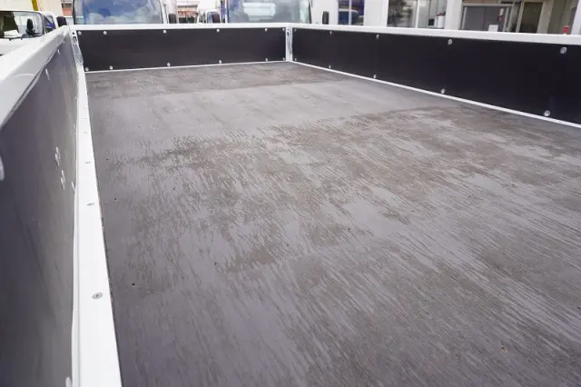 三菱 キャンター 2PG-FEB90(2WD)の写真19