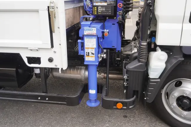 三菱 キャンター 2PG-FEB90(2WD)の写真22