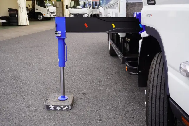 三菱 キャンター 2PG-FEB90(2WD)の写真24