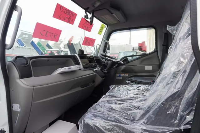 三菱 キャンター 2PG-FEB90(2WD)の写真39