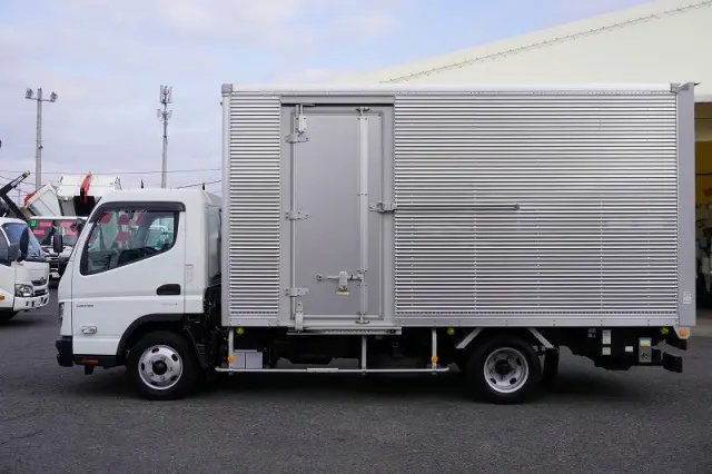 三菱 キャンター 2RG-FEB50(2WD)の写真3