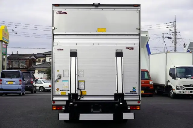 三菱 キャンター 2RG-FEB50(2WD)の写真4