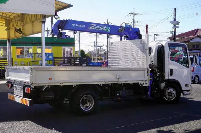 いすゞ エルフ TKG-NPR85AR(2WD)の写真8