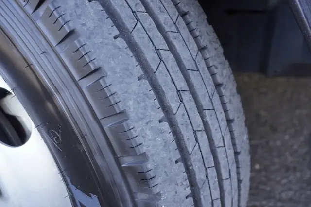 いすゞ エルフ TKG-NPR85AR(2WD)の写真9