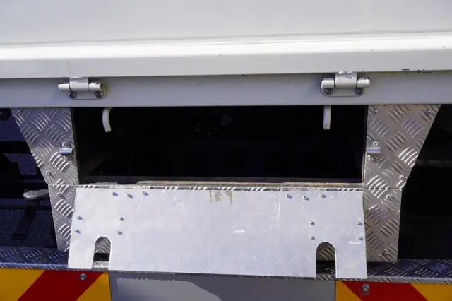 いすゞ エルフ TKG-NPR85AR(2WD)の写真21