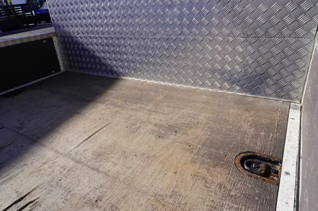 いすゞ エルフ TKG-NPR85AR(2WD)の写真24