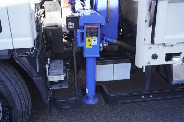 いすゞ エルフ TKG-NPR85AR(2WD)の写真27