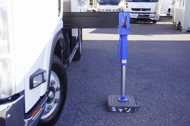 いすゞ エルフ TKG-NPR85AR(2WD)の写真29