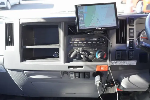 いすゞ エルフ TKG-NPR85AR(2WD)の写真37