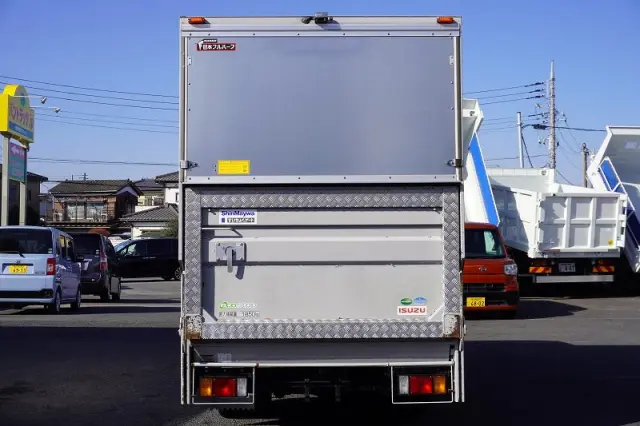 いすゞ エルフ TRG-NLR85AN(2WD)の写真4