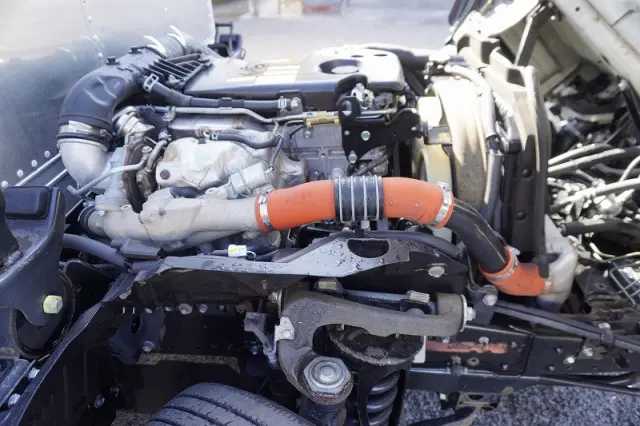 いすゞ エルフ TRG-NLR85AN(2WD)の写真16