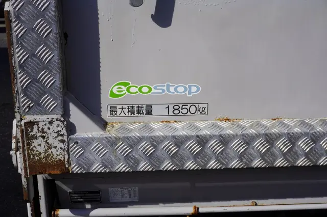 いすゞ エルフ TRG-NLR85AN(2WD)の写真31