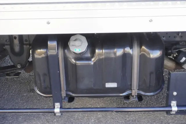 いすゞ エルフ TRG-NLR85AN(2WD)の写真32